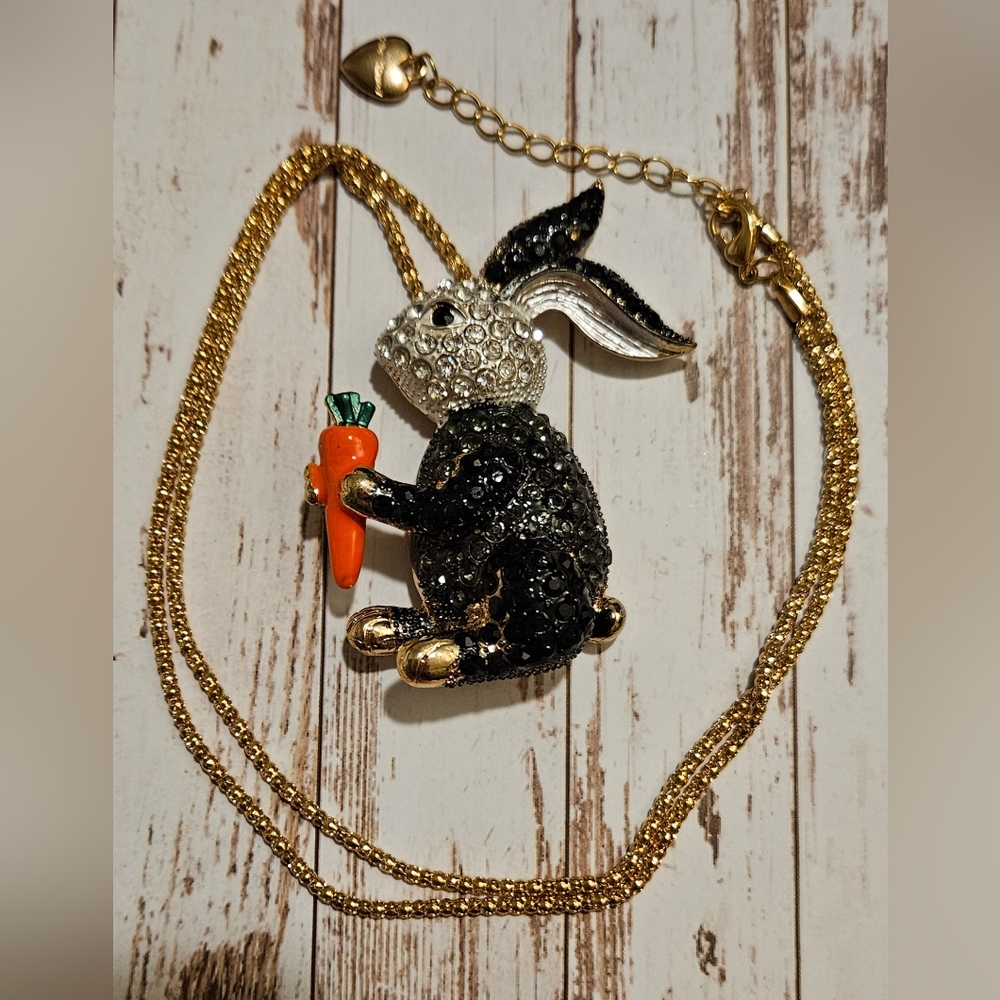 Betsey Johnson Rhinestone Bunny Brooch/pendant